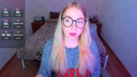 Snapshot of kim_girl_next_door chatting on 02-16-26, 12:56 KIM online show from 02-16-26, 12:56