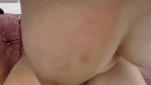 K I M online show from 01-23-25, 05:42
