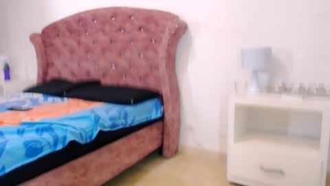 K I M online show from 01-28-25, 11:38