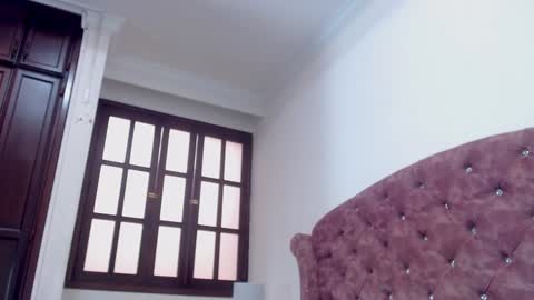 K I M online show from 02-06-25, 03:20