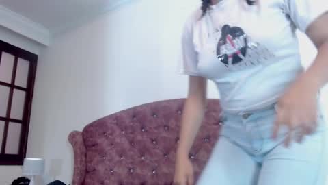 K I M online show from 02-14-25, 11:53
