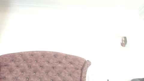 K I M online show from 03-08-25, 04:06