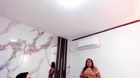 K I M online show from 09-30-25, 11:59