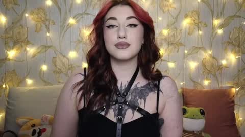 Hi Im Kimberly but u can call me Kim. Turn on ur sound i love to talk and moan online show from 01-08-25, 12:15