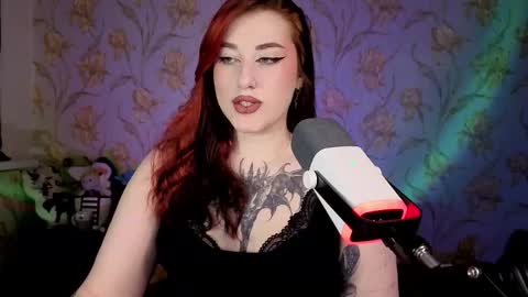 Hi Im Kimberly but u can call me Kim. Turn on ur sound i love to talk and moan online show from 10-06-25, 07:28