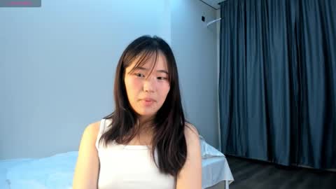 Snapshot of kim_sua chatting on 10-20-25, 03:12 Su A online show from 10-20-25, 03:12