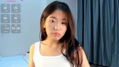 Snapshot of kim_sua chatting on 10-25-25, 02:24 Su A online show from 10-25-25, 02:24