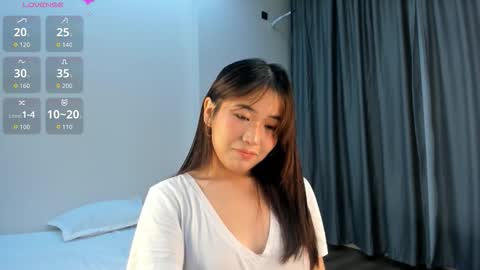 Snapshot of kim_sua chatting on 10-29-25, 01:24 Su A online show from 10-29-25, 01:24