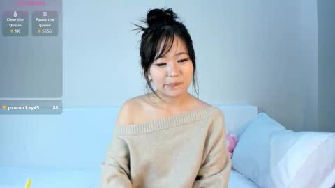 Snapshot of kim_sua chatting on 11-21-25, 01:54 Su A online show from 11-21-25, 01:54