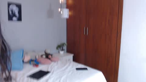 Kim  Yuk online show from 12-22-24, 04:59