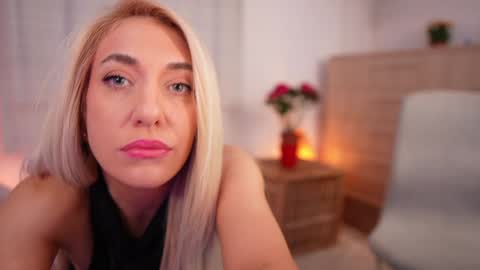 Kim online show from 02-18-26, 04:08