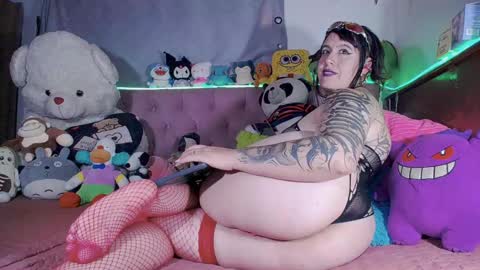 Snapshot of kimberkiss_19_ chatting on 10-29-25, 03:58 vivi independent model online show from 10-29-25, 03:58