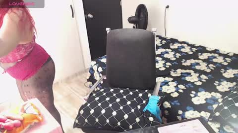 Snapshot of kimberly_bellu chatting on 02-12-25, 02:03 Anita. online show from 02-12-25, 02:03