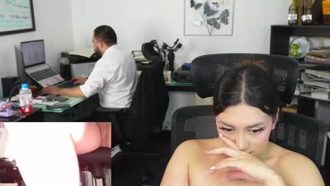 Snapshot of kimberly_clars chatting on 12-05-24, 11:40 Kimberly 1200-1900 GMT-5 online show from 12-05-24, 11:40