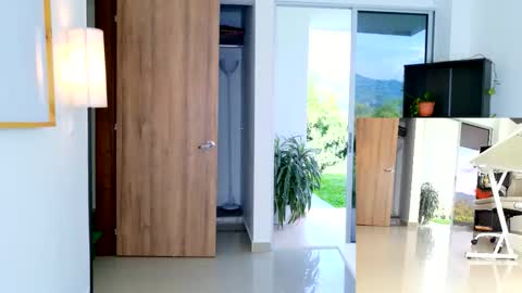 Melissa online show from 12-03-25, 08:07