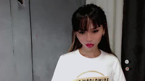 Snapshot of kimberly_tart chatting on 01-02-25, 06:18 Kimberly online show from 01-02-25, 06:18