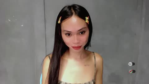 Snapshot of kimberly_tart chatting on 03-12-25, 12:10 Kimberly online show from 03-12-25, 12:10