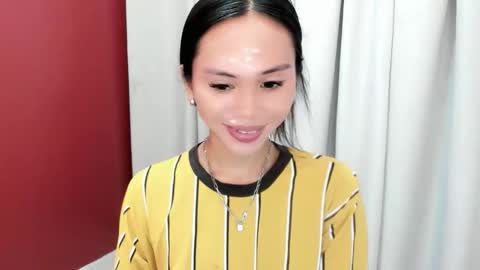 Snapshot of kimberly_tart chatting on 01-06-26, 12:25 Kimberly online show from 01-06-26, 12:25