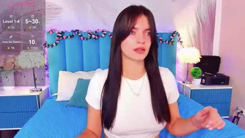 Kim online show from 10-17-25, 07:22