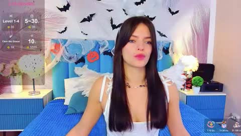 Kim online show from 10-30-25, 06:37