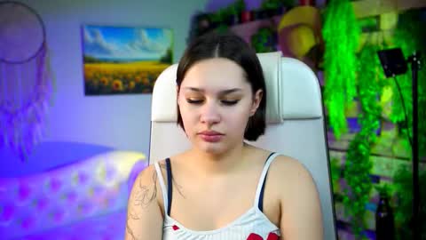 Snapshot of kimclarks chatting on 02-10-26, 02:21 kimclarks online show from 02-10-26, 02:21