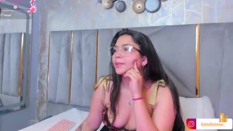  KIM  online show from 03-12-25, 10:05