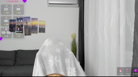 kimi_ivy online show from 11-17-25, 05:13