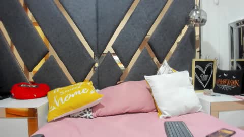 Kimy online show from 02-19-26, 01:40