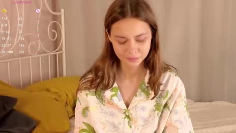 Kate online show from 09-22-25, 01:24