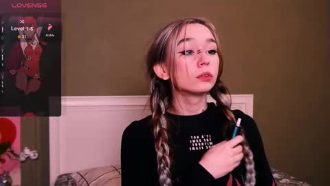 Kimiko online show from 11-27-25, 06:10