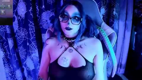 Snapshot of kimlennox_ chatting on 11-14-25, 03:00 online show from 11-14-25, 03:00