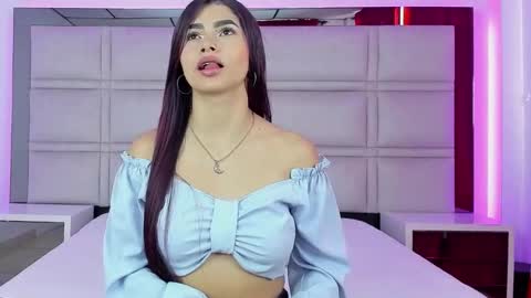 kim luna online show from 09-28-25, 04:01