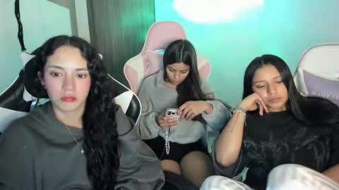 kimmi online show from 10-17-25, 11:51