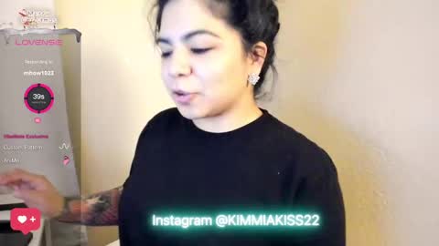 Kimmi online show from 12-20-24, 01:47