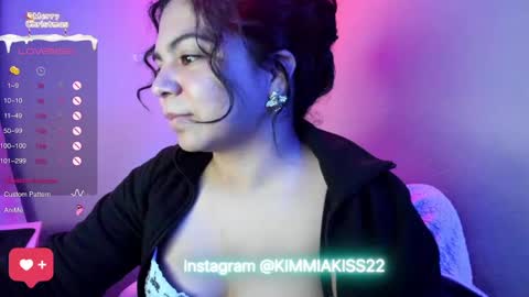 Kimmi online show from 12-22-24, 03:11