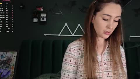 Kimmie online show from 12-16-25, 06:35