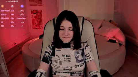 Snapshot of kimmie_shine chatting on 10-10-25, 08:24 Your Kimmie follow me online show from 10-10-25, 08:24