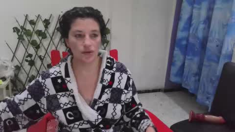 Kimmy online show from 10-31-25, 04:35