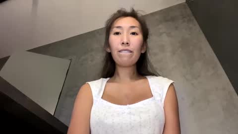 Kimmy online show from 12-23-24, 03:23