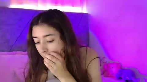 kimm online show from 09-19-25, 04:07
