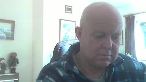 kindahairy4u online show from 10-27-25, 09:46