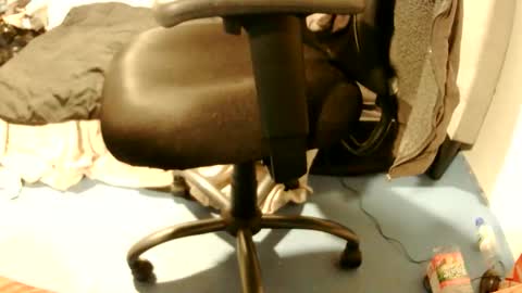 Snapshot of king69_666 chatting on 10-21-25, 12:00 king69_666 online show from 10-21-25, 12:00