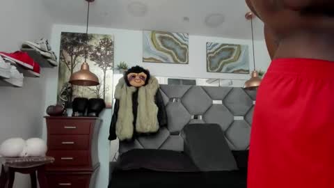 HOT MEN BLACK online show from 11-18-25, 06:01