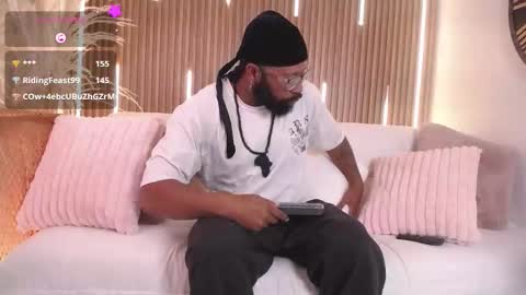 Snapshot of king_mallik chatting on 09-17-25, 12:51 Malik online show from 09-17-25, 12:51
