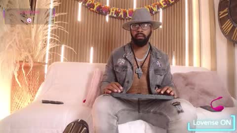 Malik  online show from 10-16-25, 01:12