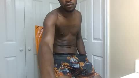 King Almighty01 online show from 11-01-25, 03:41