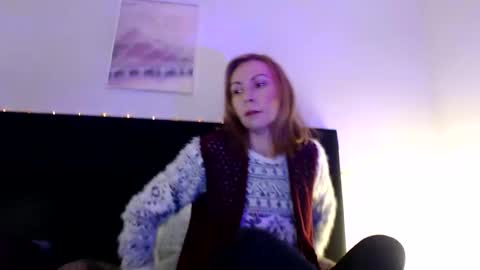 Snapshot of kingandprincess chatting on 02-02-25, 04:43 sexysexyhotwetpinkredpussy online show from 02-02-25, 04:43