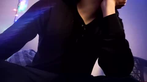 Snapshot of kingbat162 chatting on 09-17-25, 10:17 kingbat162 online show from 09-17-25, 10:17