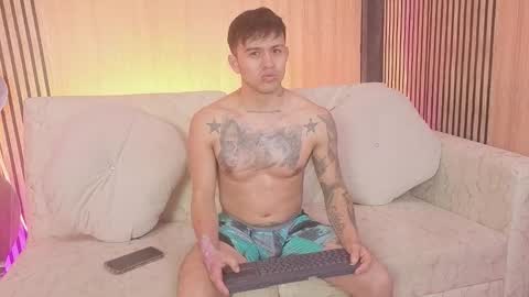 Snapshot of kingbrakly chatting on 11-23-25, 04:12 Dani online show from 11-23-25, 04:12