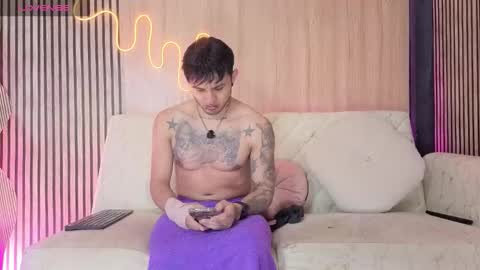 Snapshot of kingbrakly chatting on 12-02-25, 03:23 Dani online show from 12-02-25, 03:23